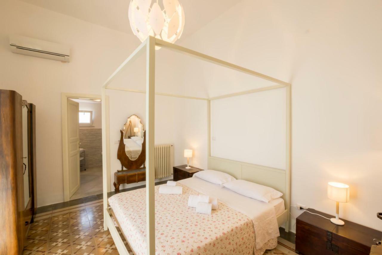 Bed and Breakfast Palazzo Ashian Аккуарика-дель-Капо Екстер'єр фото