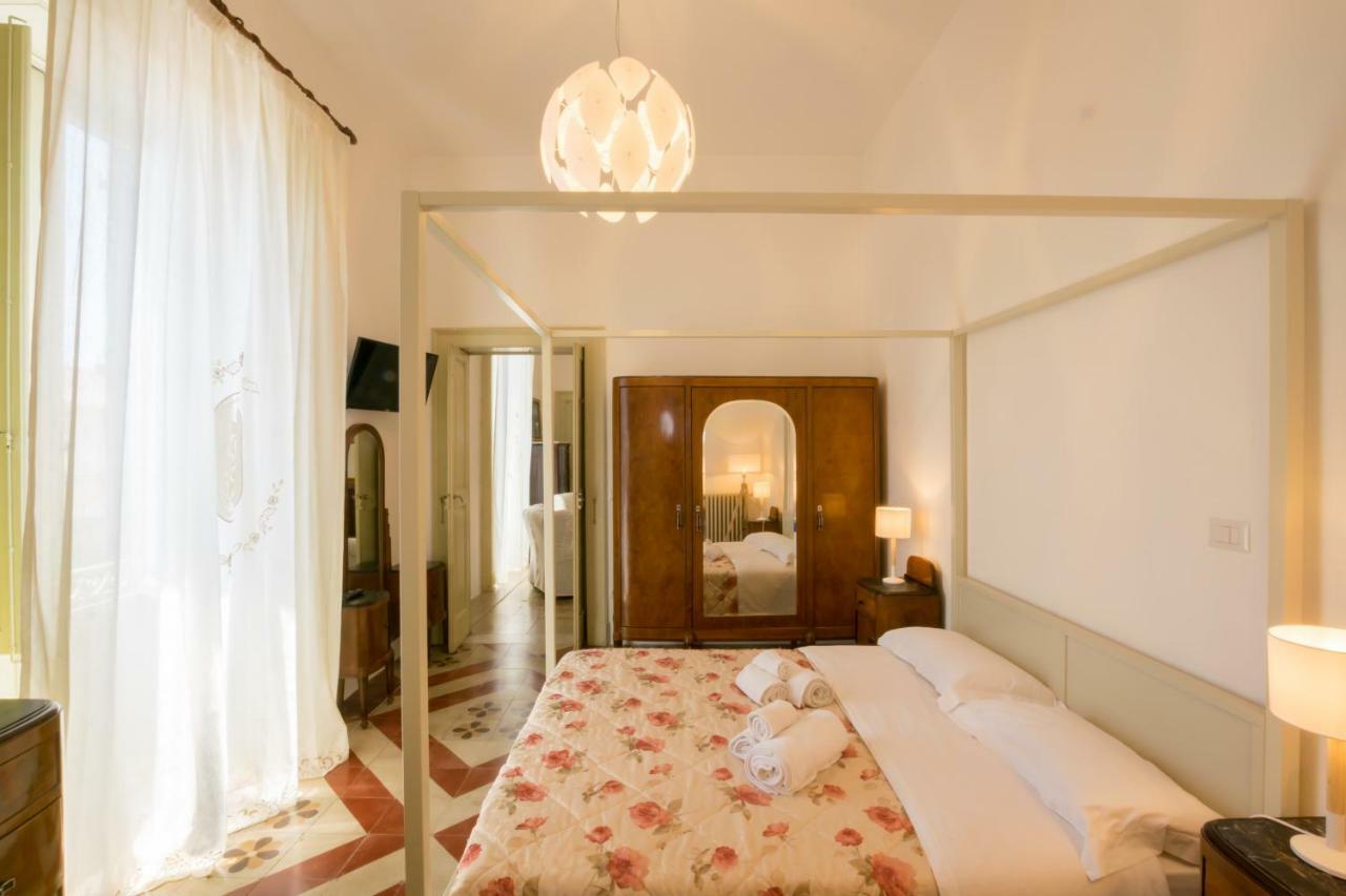 Bed and Breakfast Palazzo Ashian Аккуарика-дель-Капо Екстер'єр фото