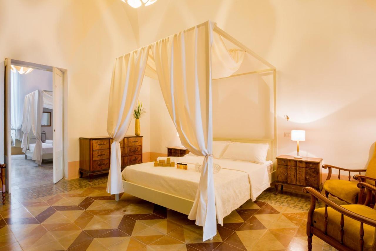 Bed and Breakfast Palazzo Ashian Аккуарика-дель-Капо Екстер'єр фото
